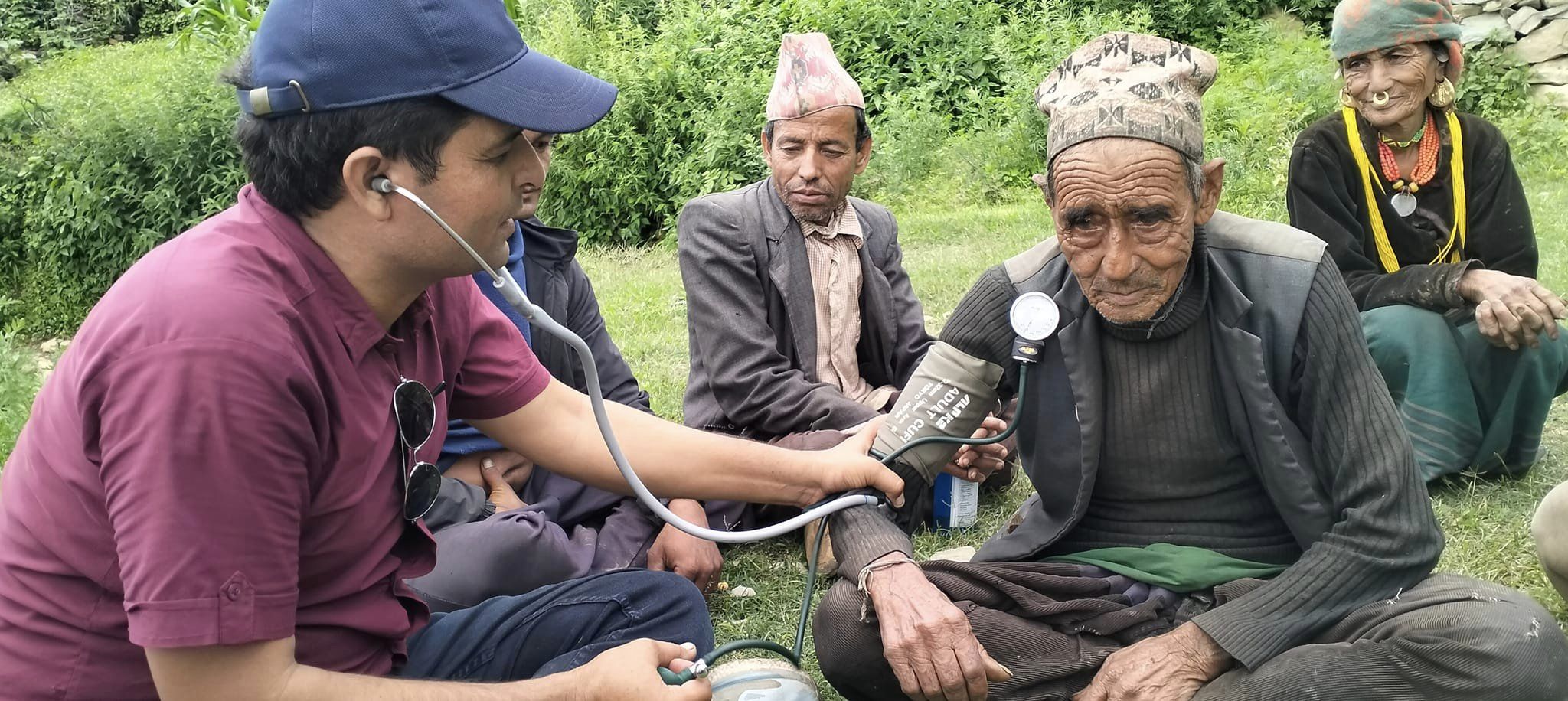 ताँजकोट गाउँपालिकाले थाल्यो घरदैलो स्वास्थ्य अभियान