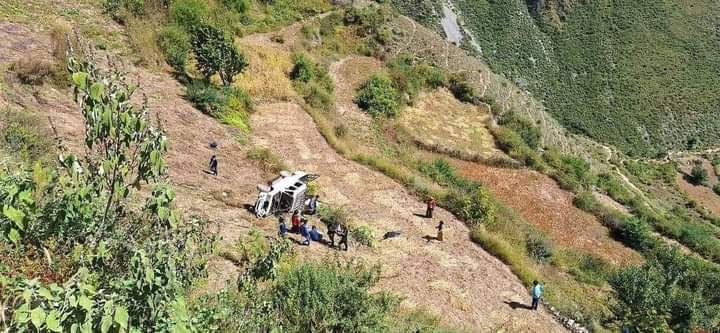 हुम्लामा जिप दुर्घटना २ वडा अध्यक्ष सहित ९ जना घाइते