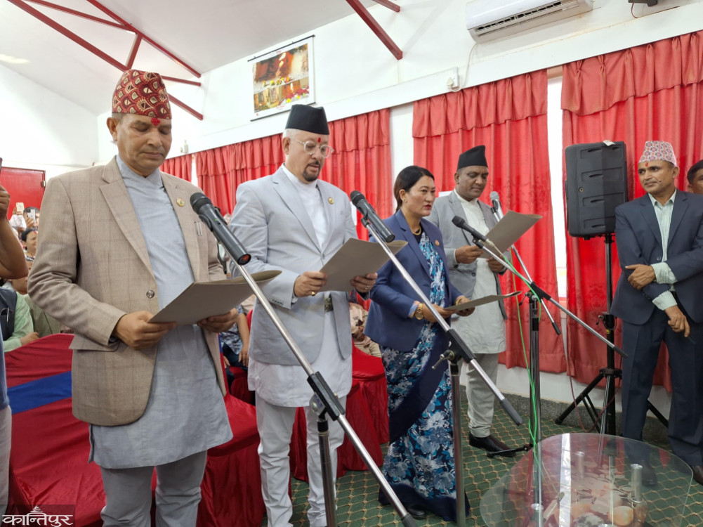 कर्णाली सरकारमा कांग्रेस सहभागी, ४ मन्त्रीले लिए सपथ